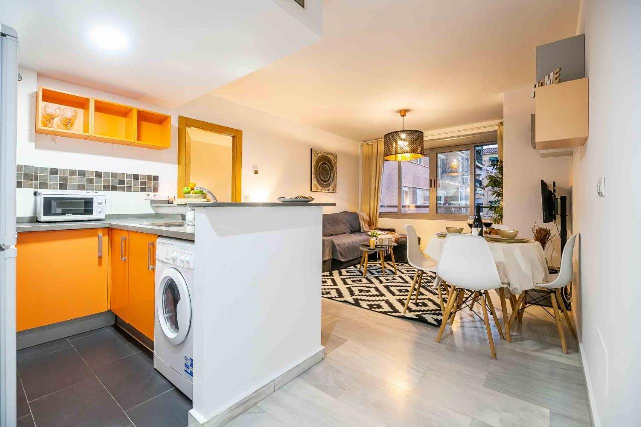Paseo De La Salud Apartment Малага Екстериор снимка