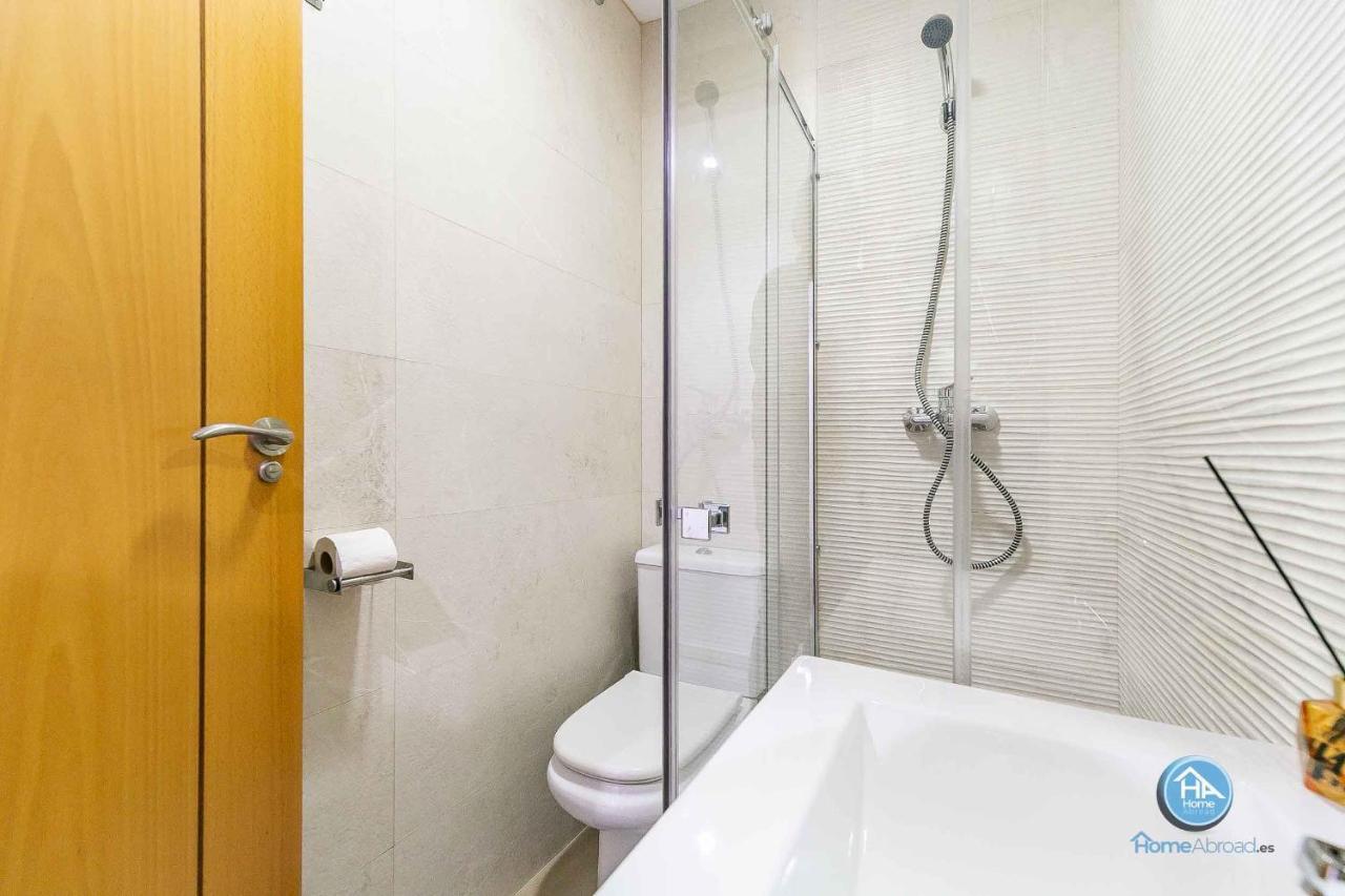 Paseo De La Salud Apartment Малага Екстериор снимка