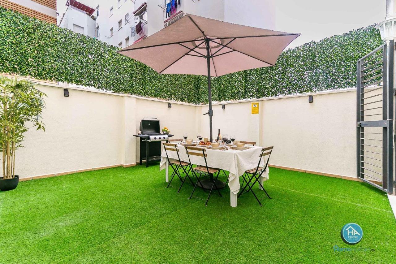 Paseo De La Salud Apartment Малага Екстериор снимка