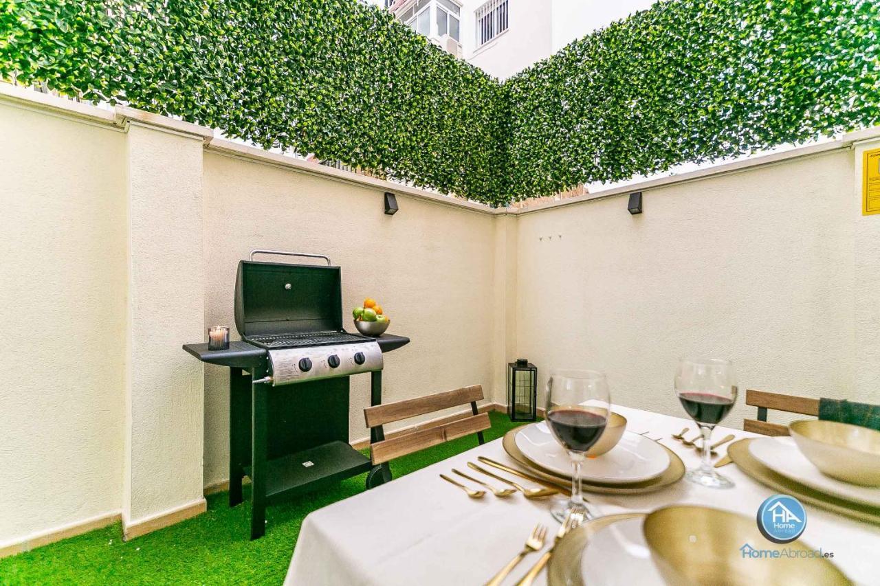Paseo De La Salud Apartment Малага Екстериор снимка