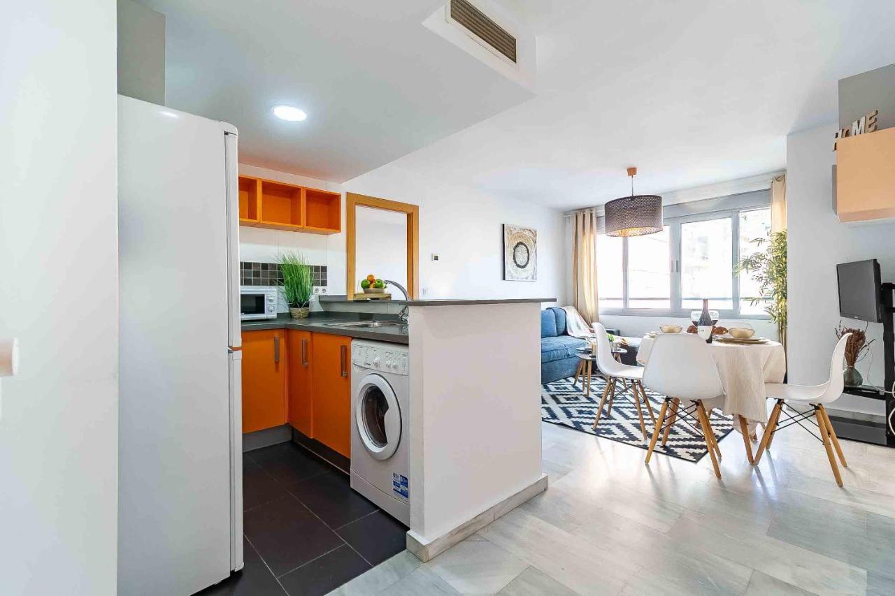 Paseo De La Salud Apartment Малага Екстериор снимка