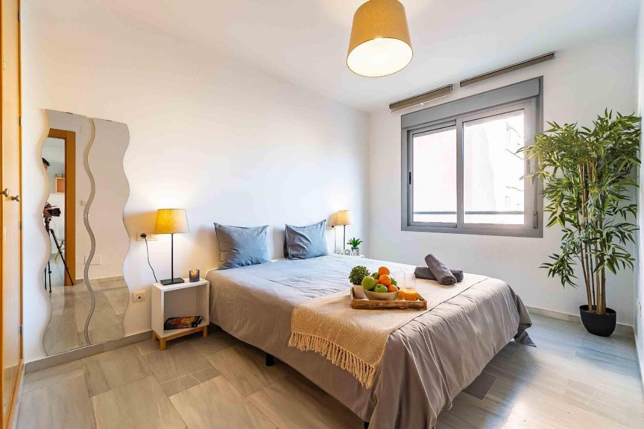 Paseo De La Salud Apartment Малага Екстериор снимка