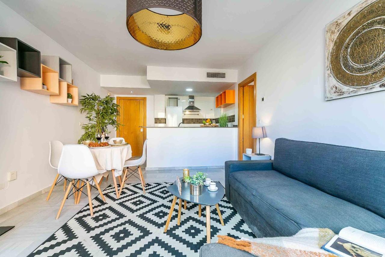 Paseo De La Salud Apartment Малага Екстериор снимка
