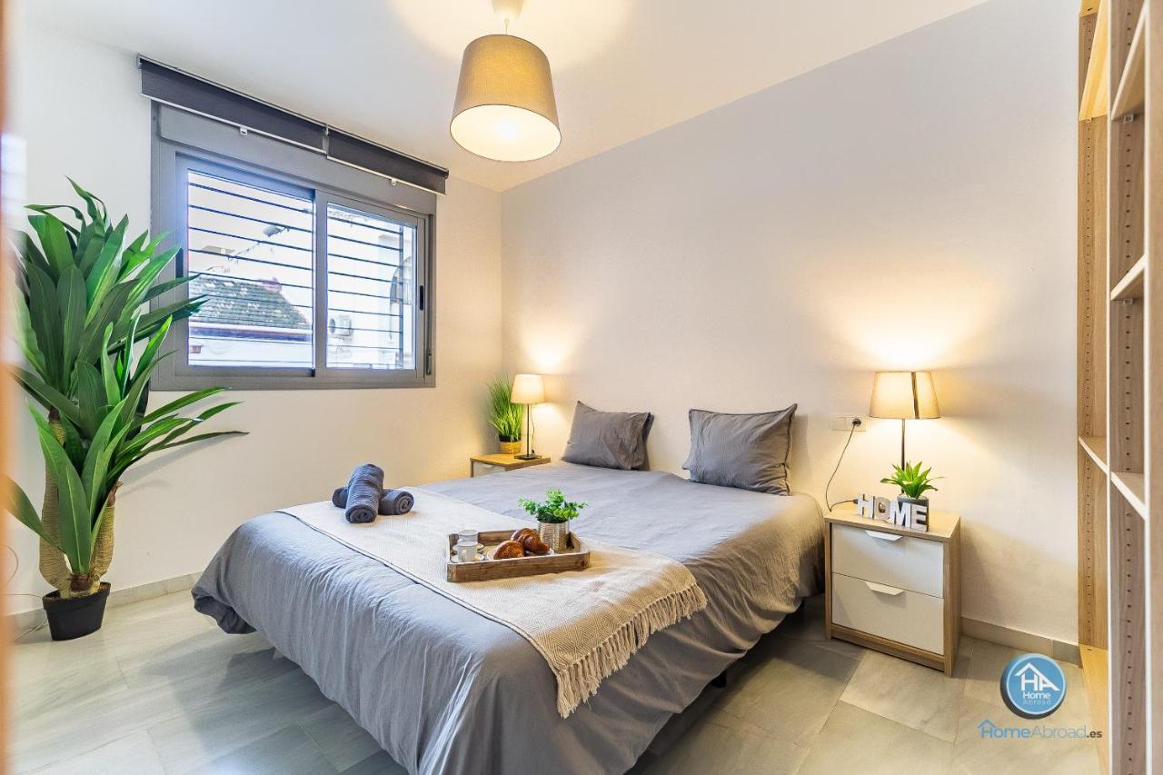 Paseo De La Salud Apartment Малага Екстериор снимка