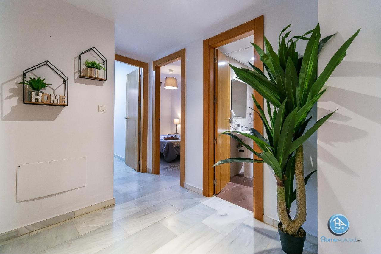 Paseo De La Salud Apartment Малага Екстериор снимка