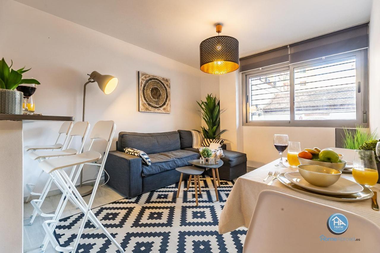 Paseo De La Salud Apartment Малага Екстериор снимка